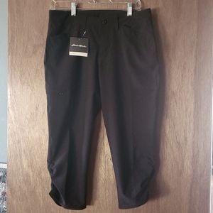 Eddie Bauer Black Capri sz 6